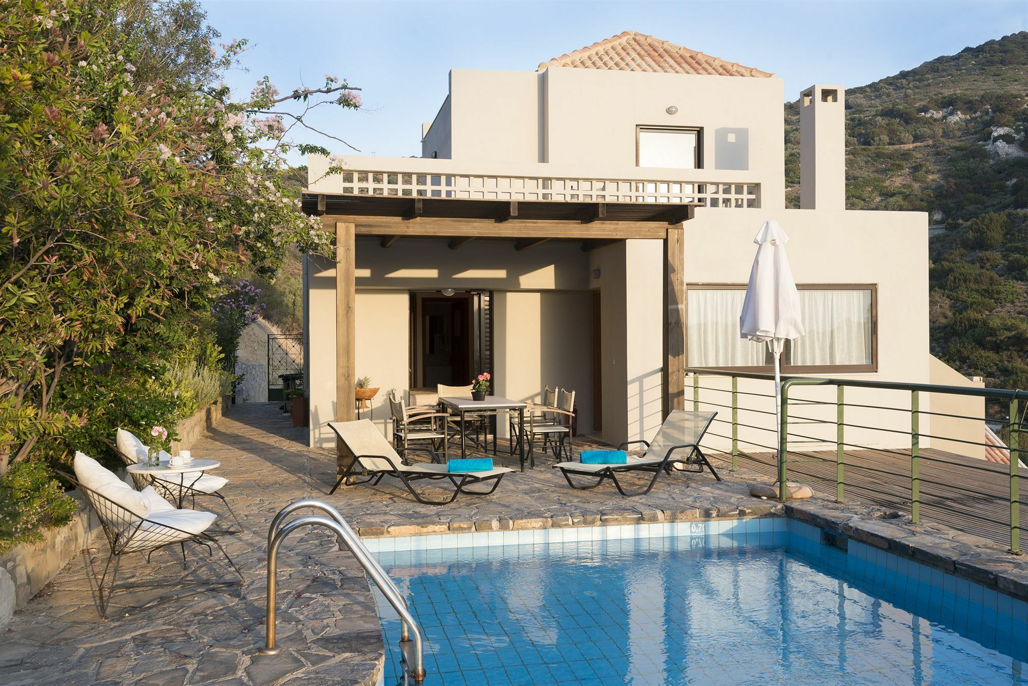 Istron Villas エクステリア 写真